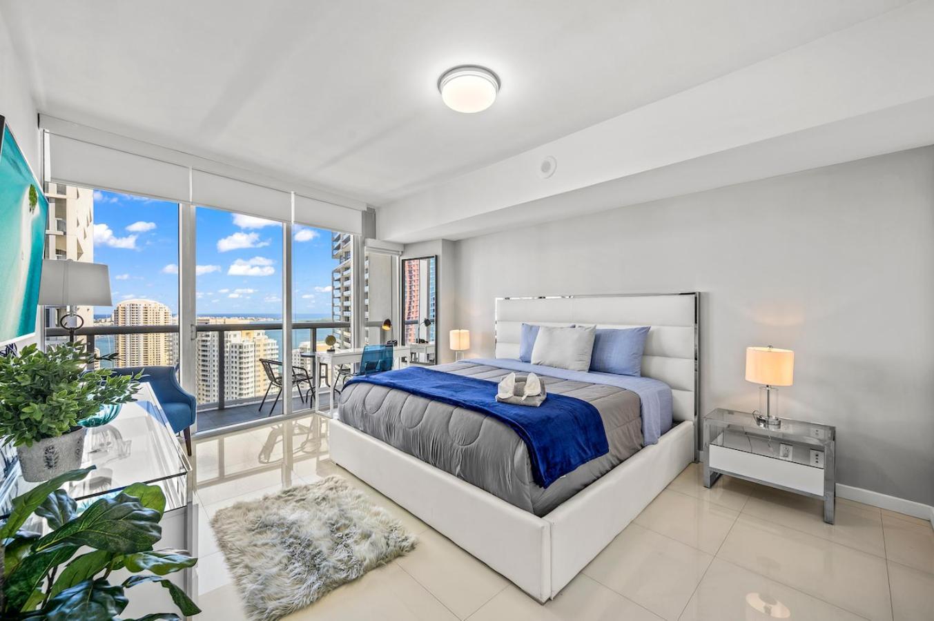 *Iconic W Icon Condo/ Pool&Waterviews*Freespa* マイアミ エクステリア 写真