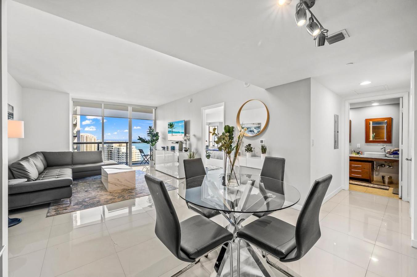 *Iconic W Icon Condo/ Pool&Waterviews*Freespa* マイアミ エクステリア 写真